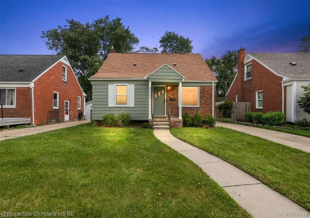 Photo 1 of Single family home for sale at 3022 N Blair Ave, Royal Oak, MI 48073 | MLS# 20261043307 | Listing updated on 2026-08-01