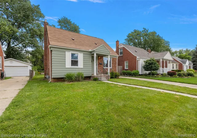 Photo 2 of Single family home for sale at 3022 N Blair Ave, Royal Oak, MI 48073 | MLS# 20261043307 | Listing updated on 2026-08-01