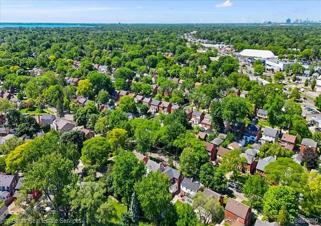 30th image of 451 Moran Rd, Grosse Pointe Farms, MI 48236 | MLS# 20261043336