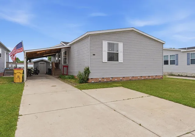 2nd image of 58520 Brookside Dr, Lenox, MI 48048 | MLS# 58050210832