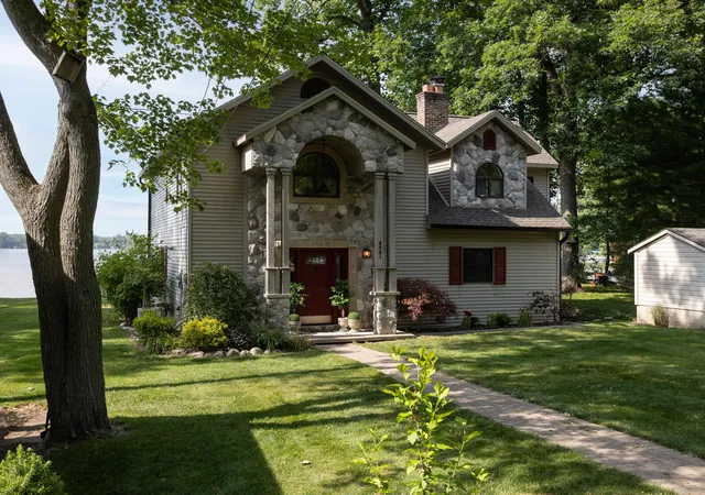 Photo 2 of Single family home for sale at 4461 Cordley Lake Rd, Pinckney, MI 48169 | MLS# 81026028327 | Listing updated on 2026-06-21