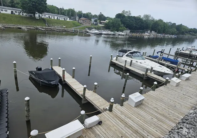 29th image of 317 5th Ave #Unit 4, Manistee, MI 49660 | MLS# 67026028337