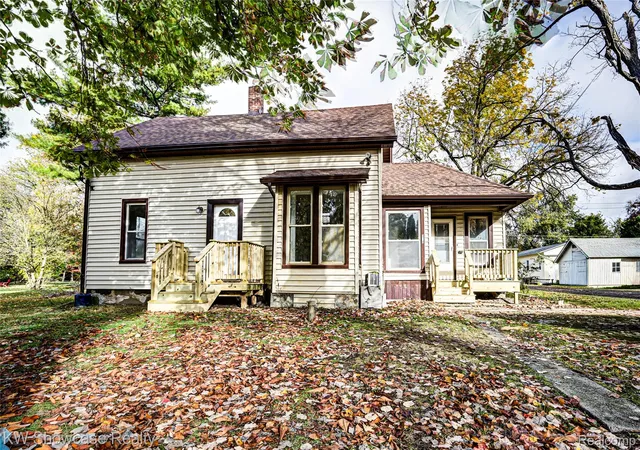 Photo 1 of Single family home for sale at 504 2nd Street, Oxford, MI 48371 | MLS# 20261043367 | Listing updated on 2026-07-07