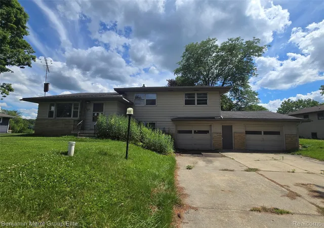 Photo 1 of Single family home for sale at 9298 Varodell Dr, Davison, MI 48423 | MLS# 20261043451 | Listing updated on 2026-07-06