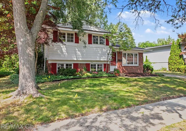 Photo 1 of Single family home for sale at 350 Burroughs St, Plymouth, MI 48170 | MLS# 20261043496 | Listing updated on 2026-08-26
