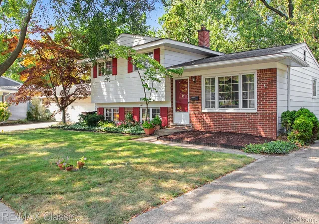 Photo 2 of Single family home for sale at 350 Burroughs St, Plymouth, MI 48170 | MLS# 20261043496 | Listing updated on 2026-08-26