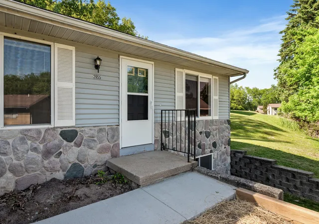 2nd image of 2955 Englewood Ave Se, Grand Rapids, MI 49508 | MLS# 65026028410