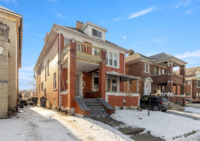 Photo 3 of Single family home for sale at 2015 Gladstone St, Detroit, MI 48206 | MLS# 20261043516 | Listing updated on 2026-06-19