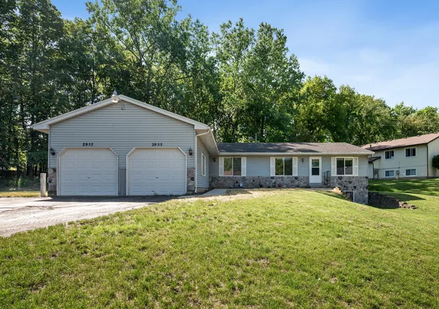1st image of 2957 Englewood Ave Se, Grand Rapids, MI 49508 | MLS# 65026028415