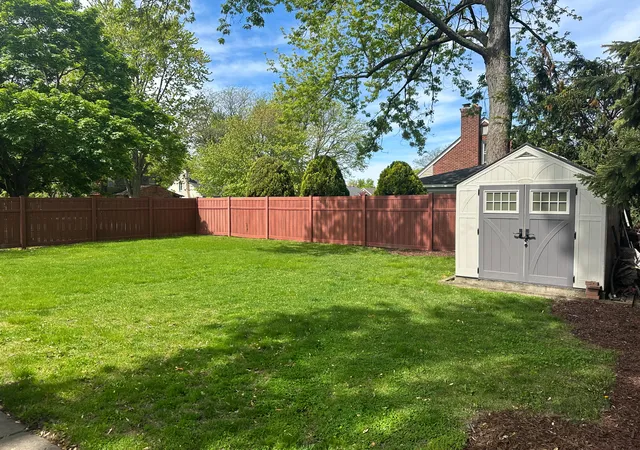 35th image of 21203 River Rd, Grosse Pointe Woods, MI 48236 | MLS# 81026028417