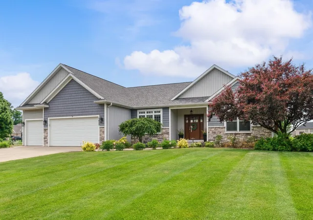 1st image of 5420 Farallon Dr, Kalamazoo, MI 49009 | MLS# 66026028414