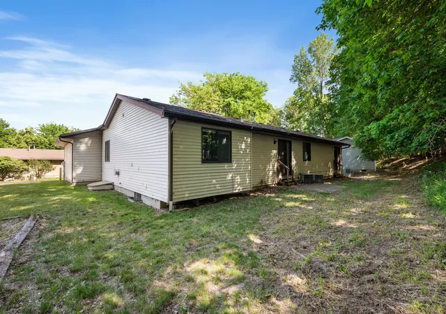 16th image of 2965 Englewood Ave Se, Grand Rapids, MI 49508 | MLS# 65026028426