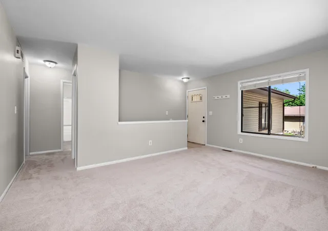 3rd image of 2965 Englewood Ave SE, Grand Rapids, MI 49508 | MLS# 65026028426