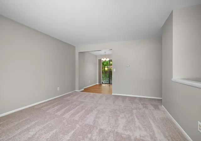 4th image of 2965 Englewood Ave SE, Grand Rapids, MI 49508 | MLS# 65026028426