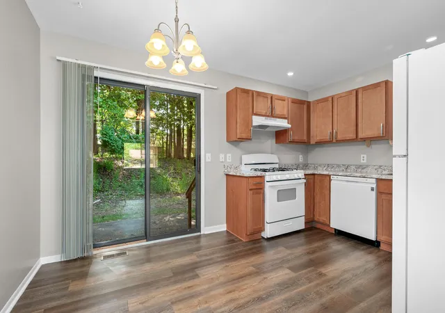 5th image of 2965 Englewood Ave SE, Grand Rapids, MI 49508 | MLS# 65026028426