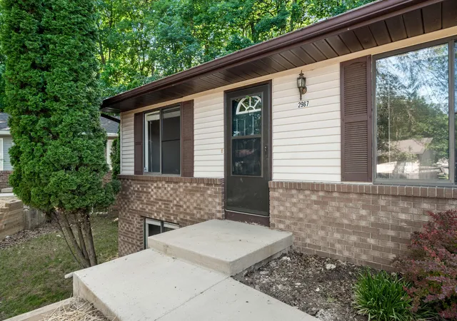 2nd image of 2967 Englewood Ave Se, Grand Rapids, MI 49508 | MLS# 65026028420