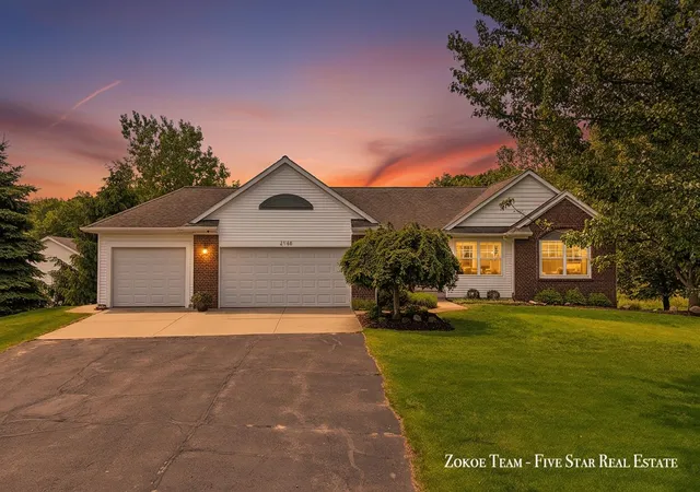 Homes for sale in Tallmadge Charter Township Ottawa, MI | 2130 Canterbury Ln, Tallmadge Charter Township Ottawa, MI 49435 | MLS# 65026028425