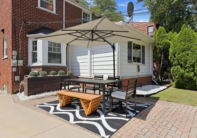4th image of 456 Manor St, Grosse Pointe Farms, MI 48236 | MLS# 81026028437