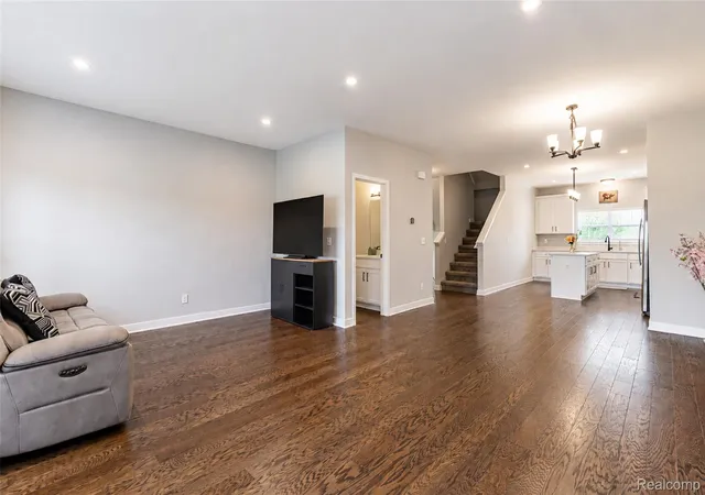 5th image of 41626 Orianna Ln, Novi, MI 48375 | MLS# 20261043545