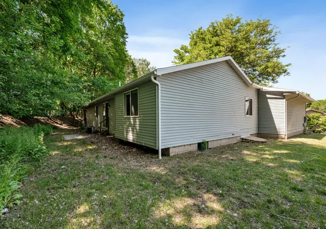 16th image of 2975 Englewood Ave Se, Grand Rapids, MI 49508 | MLS# 65026028445