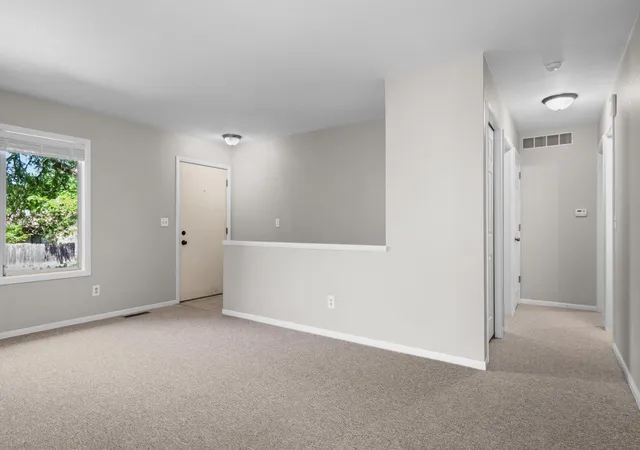 3rd image of 2975 Englewood Ave SE, Grand Rapids, MI 49508 | MLS# 65026028445