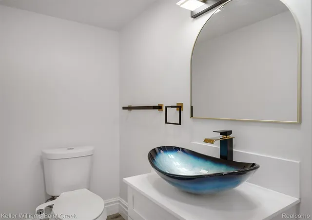 Listing Photo 5 - Condo for sale in building located at 36650 Park Pl Dr, Macomb, MI 48310 - Unit #51