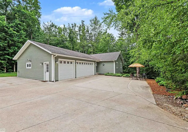 2nd image of 7903 Macatawa Trl, Gaylord, MI 49735 | MLS# 58050210902
