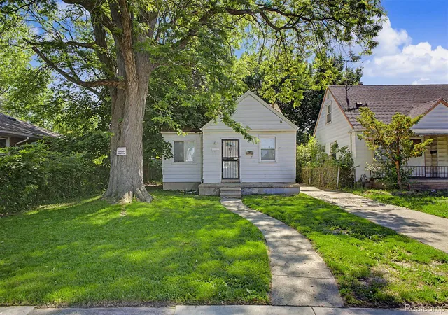 Photo 3 of Single family home for sale at 6438 Archdale St, Detroit, MI 48228 | MLS# 20261043574 | Listing updated on 2026-07-06