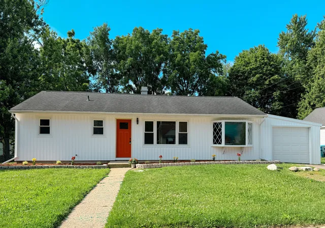 Photo 1 of Sale Pending at 2222 Southern Ave, Kalamazoo, MI 49001 | MLS# 66026028468 | Listing updated on 2026-07-08