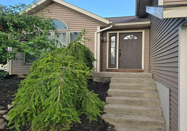 Photo 2 of Single family home for sale at 15530 Snauble Ave Ne, Cedar Springs, MI 49319 | MLS# 72026028471 | Listing updated on 2026-09-17