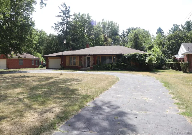 Photo 1 of Single family home for sale at 23521 Lee Baker Dr, Southfield, MI 48075 | MLS# 20261043632 | Listing updated on 2026-09-13