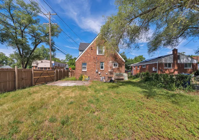 3rd image of 21004 Reimanville Ave, Ferndale, MI 48220 | MLS# 81026028503