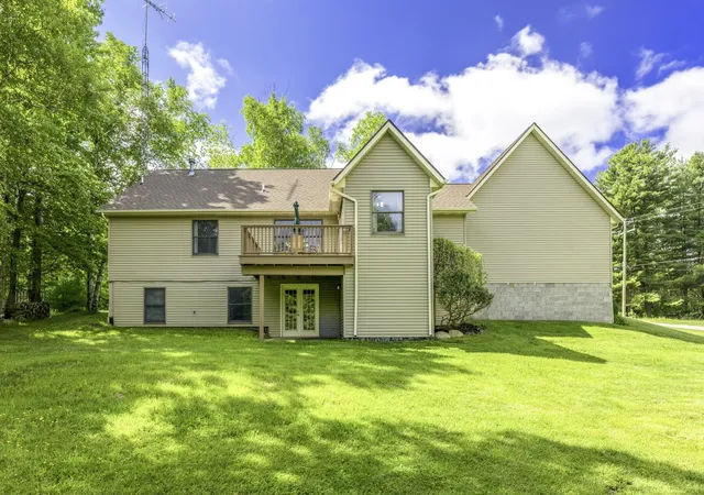 Photo 4 of Single family home for sale at 7097 Aitken Rd, Lexington, MI 48450 | MLS# 58050210952 | Listing updated on 2026-09-09
