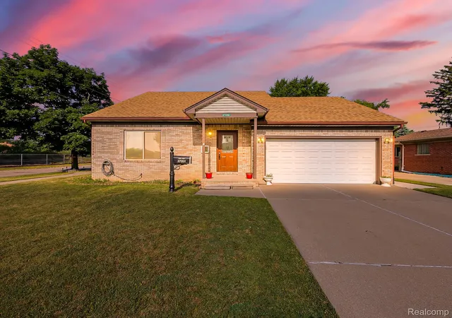 Photo 1 of Sale Pending at 27051 Demrick St, Roseville, MI 48066 | MLS# 20261043683 | Listing updated on 2026-07-11