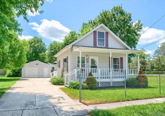 Photo 1 of Sale Pending at 1314 Carman St, Burton, MI 48529 | MLS# 20261043709 | Listing updated on 2026-07-09
