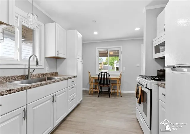 Photo 4 of Single family home for sale at 5885 Sylvia St, Taylor, MI 48180 | MLS# 57050210988 | Listing updated on 2026-06-23