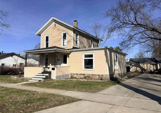 1st image of 711 Maple St, Three Rivers, MI 49093 | MLS# 68026028583