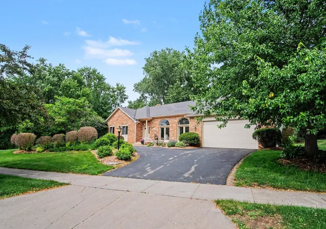 1st image of 1795 Pembroke St Se, Grand Rapids, MI 49508 | MLS# 65026028611