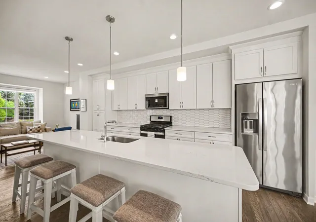 Photo 4 of Condo for sale at 2872 Hardwick Rd, Ann Arbor, MI 48105 | MLS# 81026028620 | Listing updated on 2026-09-09