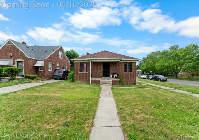 Photo 3 of Multi family home for sale at 5200 Chalmers St, Detroit City Wayne, MI 48213 | MLS# 20261043787 | Listing updated on 2026-09-25