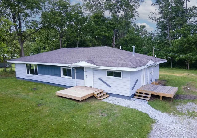 Homes for sale in Homer Township Midland, MI | 62 Five Mile Rd, Homer Township Midland, MI 48640 | MLS# 61050211008