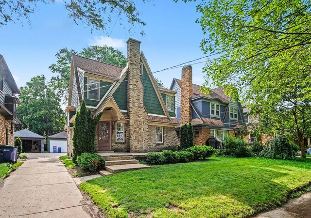 image of 52 Baynton Ave Ne, Grand Rapids, MI 49503 | MLS# 65026028628