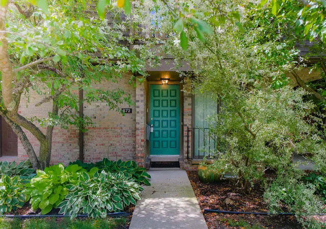 1st image of 672 Greenhills Dr, Ann Arbor, MI 48105 | MLS# 81026028636