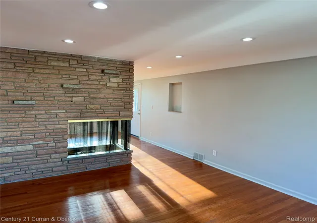 Photo 3 of Single family home for sale at 6590 Rockland St, Dearborn Heights, MI 48127 | MLS# 20261043812 | Listing updated on 2026-07-08