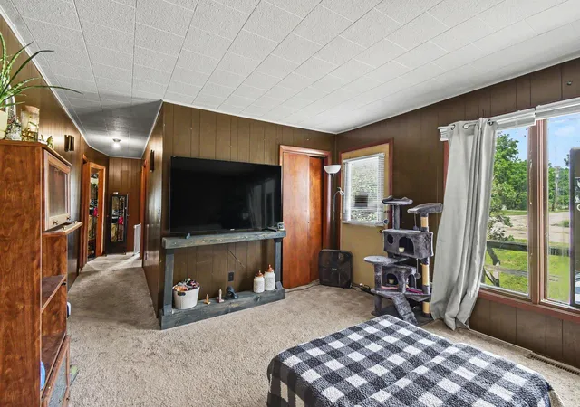 Photo 4 of Single family home for sale at 561 Pembroke Dr, Grayling, MI 49738 | MLS# 65026028669 | Listing updated on 2026-09-16
