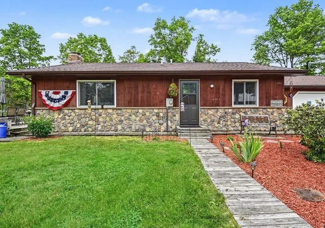 3rd image of 3304 Rabbit Track Dr, West Branch, MI 48661 | MLS# 79080069529