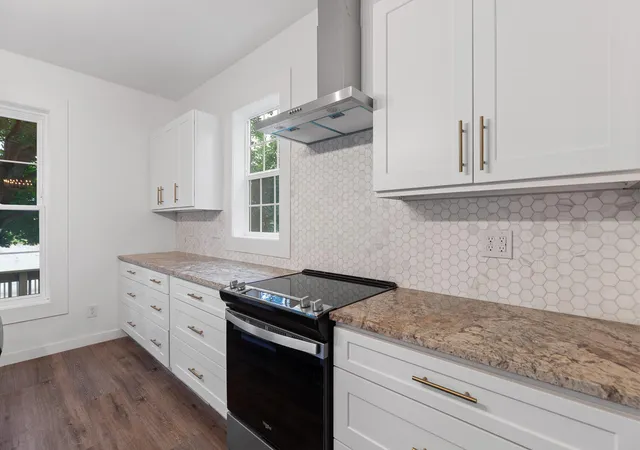 Photo 4 of Single family home for sale at 349 S Main St, Adrian, MI 49221 | MLS# 81026028680 | Listing updated on 2026-10-01