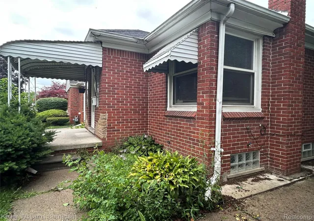 2nd image of 18573 Elkhart St, Harper Woods, MI 48225 | MLS# 20261043843