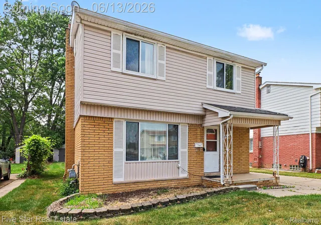Photo 3 of Single family home for sale at 29261 Marshall St, Southfield, MI 48076 | MLS# 20261043847 | Listing updated on 2026-08-23