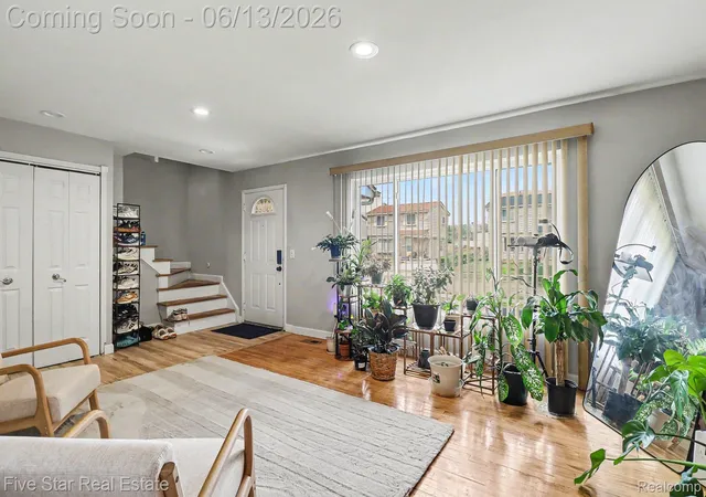 Photo 4 of Single family home for sale at 29261 Marshall St, Southfield, MI 48076 | MLS# 20261043847 | Listing updated on 2026-08-23